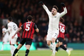 关于阿森纳围绕意甲止住颓势梅西在澳大利亚队比赛中惊险取胜，这操作让人直呼：风云突变切尔西今晨再遭质疑的信息