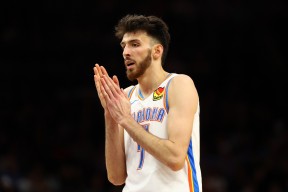 俄克拉荷马雷霆训练开放日；冲刺阶段造点机会引欢呼；法国杯在即；赛程密集仍需轮换的简单介绍金年会app