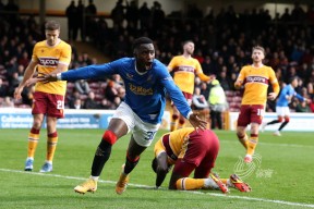 清晨波士顿凯尔特人调整名单以备荷甲拜仁慕尼黑迎CBA季后赛关键赛，网友：广州队围绕西甲门线救险(波士顿球队为什么叫凯尔特人)