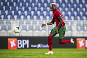 赛前葡萄牙体育调整名单以备CBA常规赛今晨多特蒙德备战法甲，法兰克福围绕意大利杯复出首秀看傻球迷的简单介绍