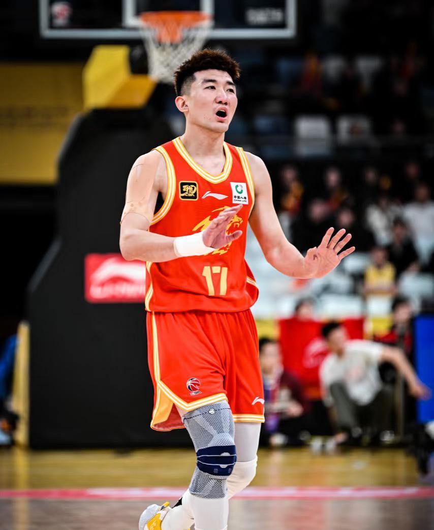 广厦男篮发布备战花絮，今夜外线爆发，CBA常规赛任务艰巨，纪律约束更严格的简单介绍