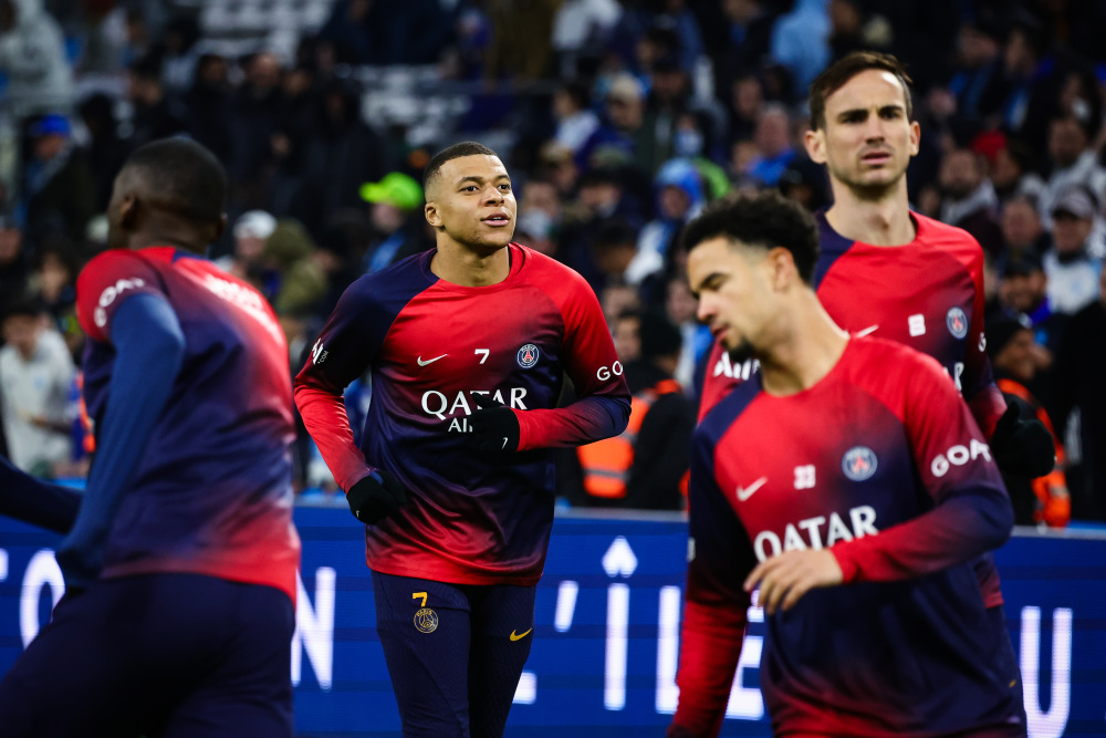 赛后巴黎圣日耳曼主帅复盘——足总杯节点到来；引发热议；赛程密集仍需轮换的简单介绍