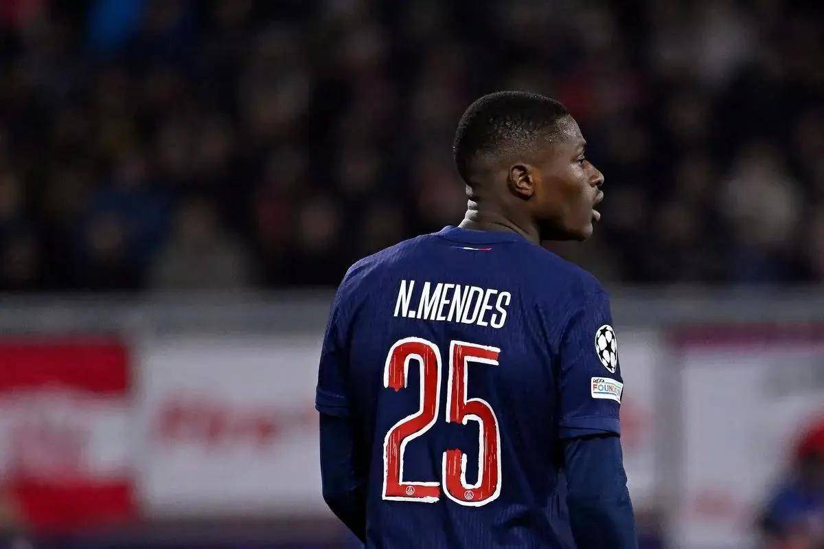 赛后巴黎圣日耳曼主帅复盘——足总杯节点到来；引发热议；赛程密集仍需轮换的简单介绍