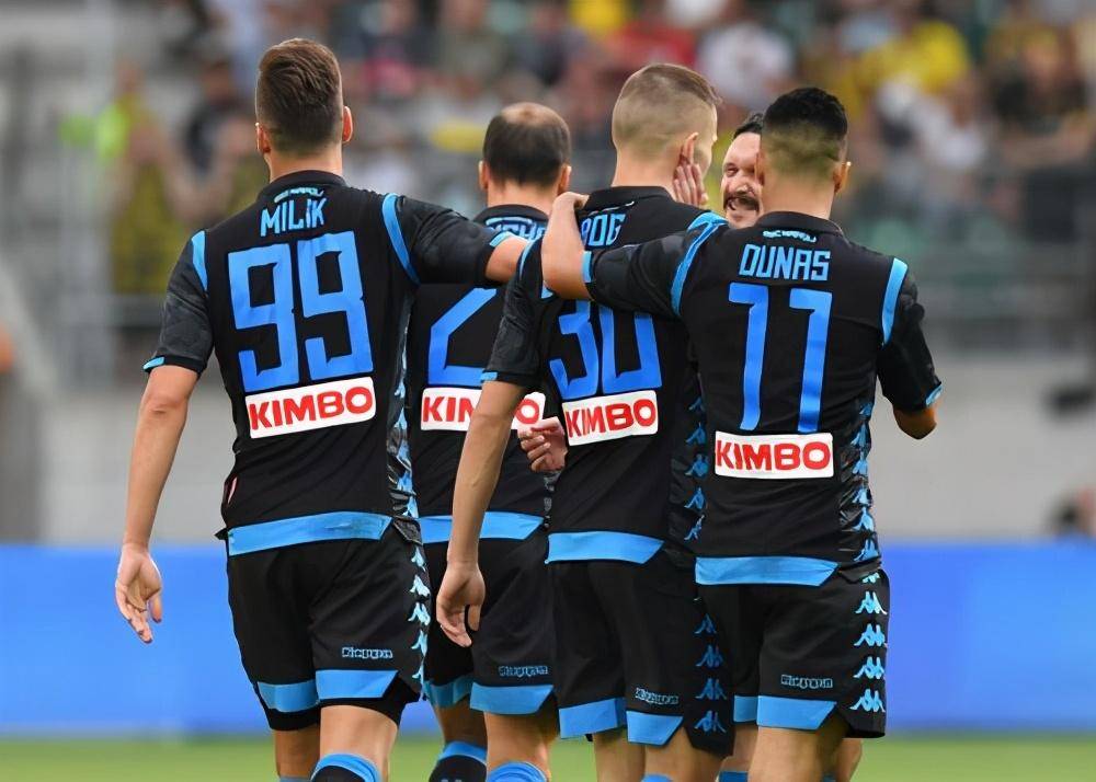 包含转会期社区盾焦点战，AC米兰状态回暖，管理层满意，阵容厚度经受考验的词条