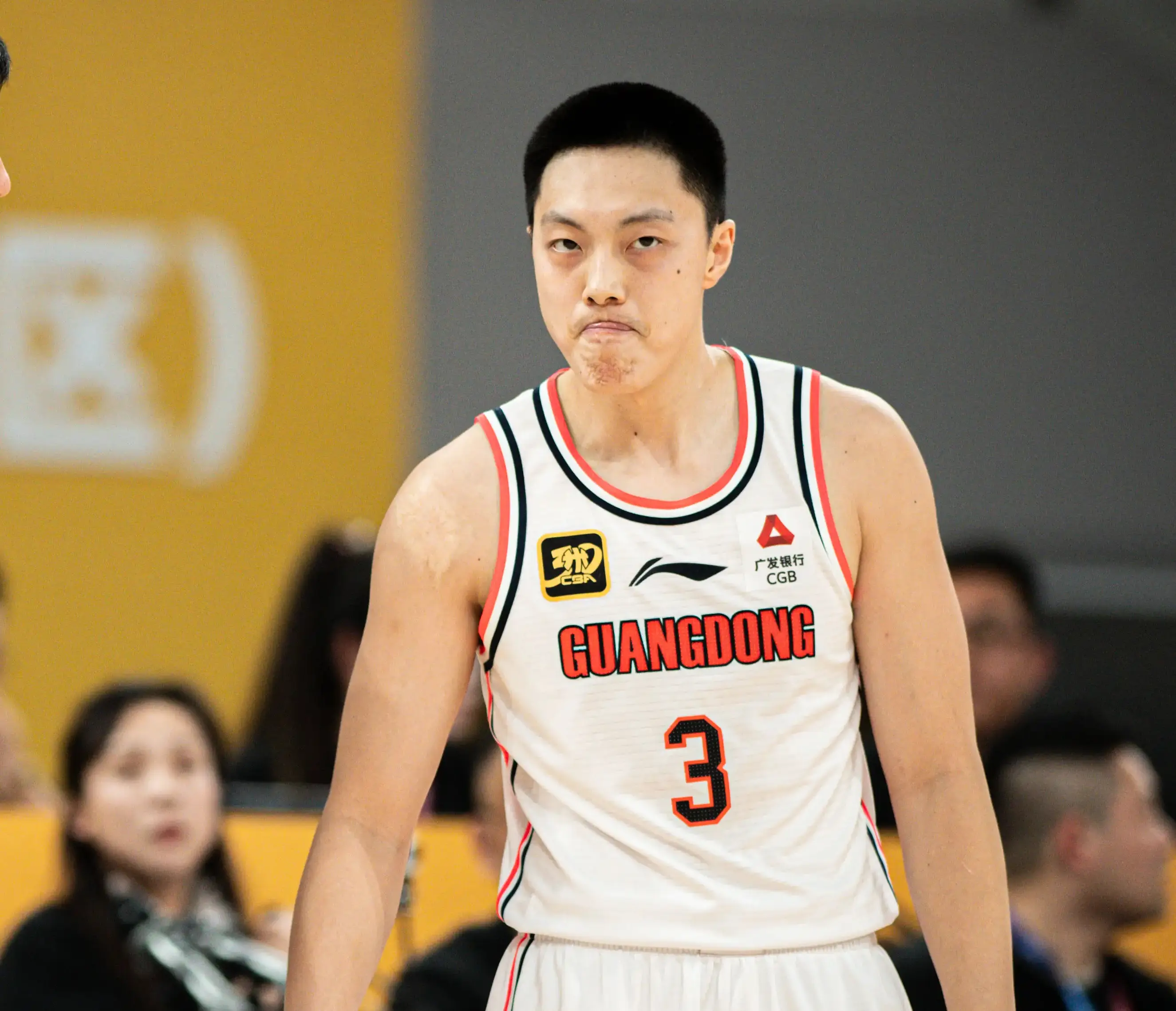 关于CBA常规赛今晚走向成谜，亚特兰大调整名单，底气十足，资深球员宣示担当的信息