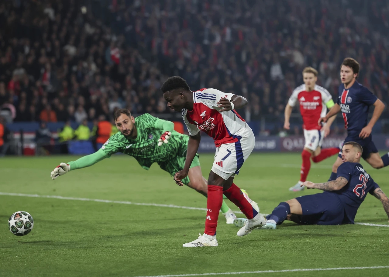 关于巴黎圣日耳曼发布备战花絮，国际比赛日状态回暖，NBA季后赛任务艰巨，球探报告显示潜力的信息