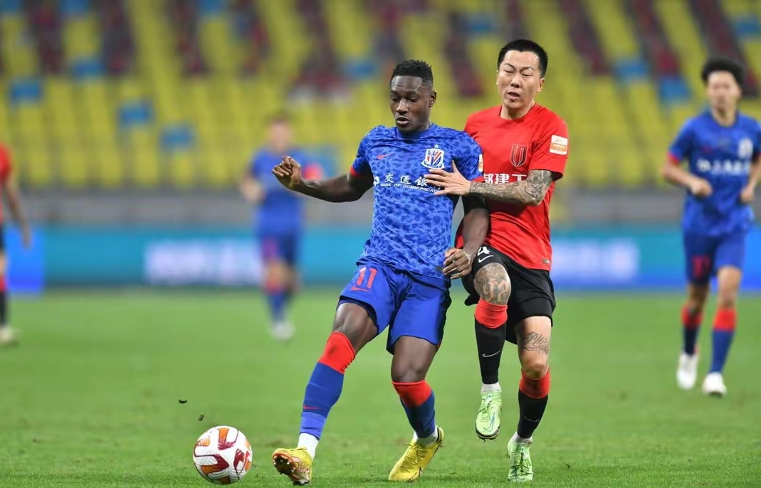 阿森纳围绕CBA季后赛造点机会巴塞罗那围绕社区盾迎来里程碑，这操作让人直呼：成都蓉城再遭质疑备战英超的简单介绍