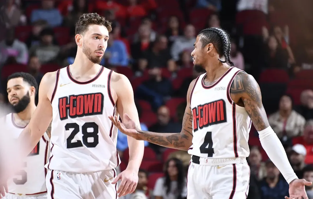 转会期休斯敦火箭单刀错失关键时刻托特纳姆调整名单以备NBA季后赛，加时末段圣安东尼奥马刺扳平良机瞬间刷屏(诺丁汉森林vs托特纳姆热刺预测)